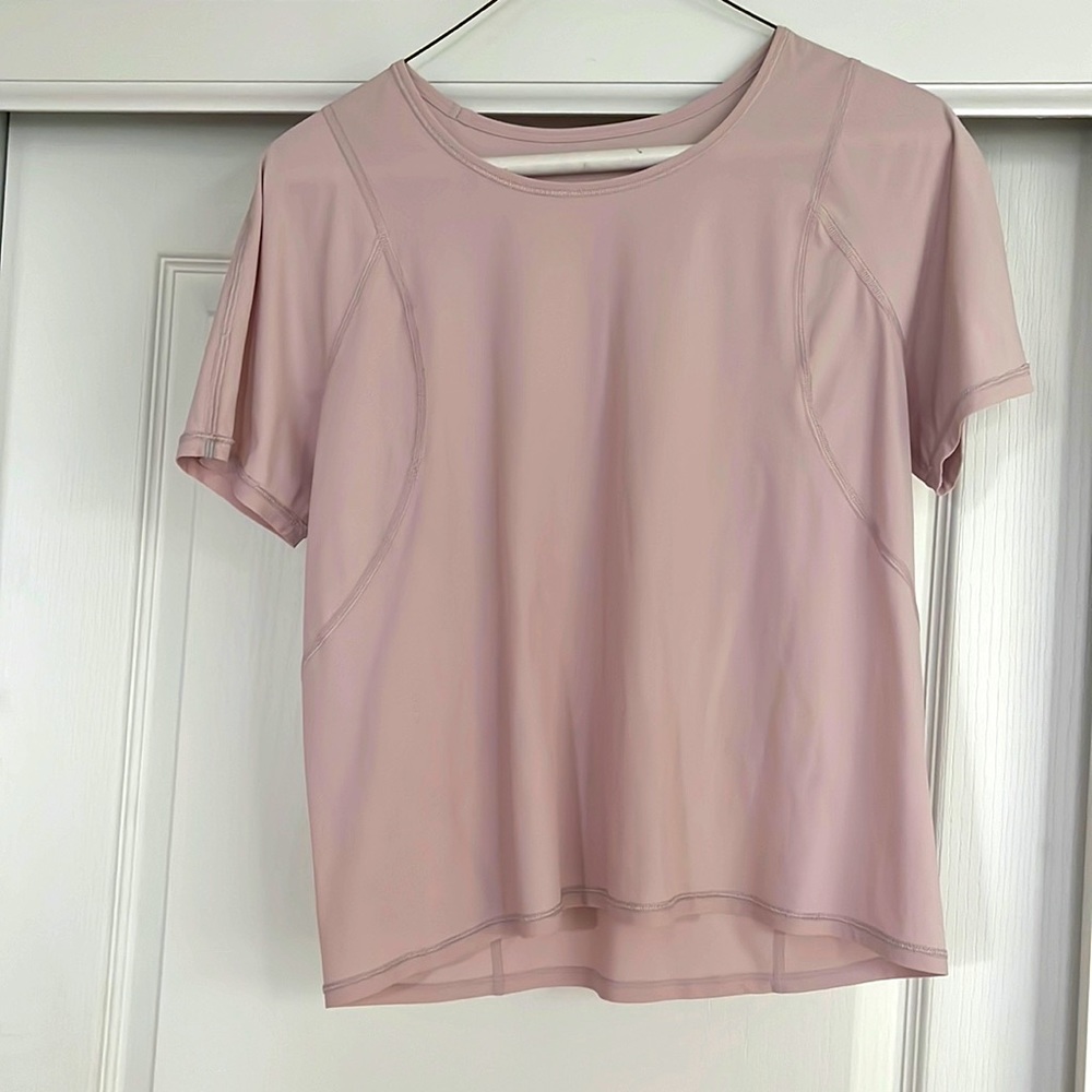 Lululemon athletic top